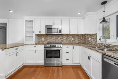 103 Pine Tree Dr, Barnstable, MA 02632 - Photo 9