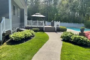 79 Country Club Dr, Northbridge, MA 01588 - Photo 33