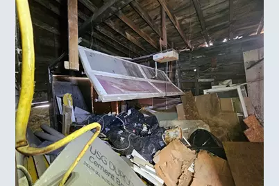 27 Hall St, North Adams, MA 01247 - Photo 29