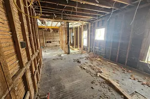 27 Hall St, North Adams, MA 01247 - Photo 7