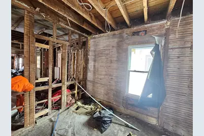 27 Hall St, North Adams, MA 01247 - Photo 19