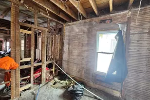 27 Hall St, North Adams, MA 01247 - Photo 19