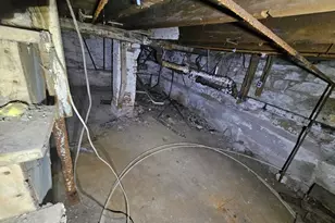 27 Hall St, North Adams, MA 01247 - Photo 25