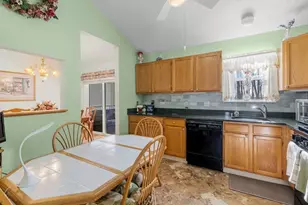 69 Santoro Rd, Worcester, MA 01606 - Photo 11