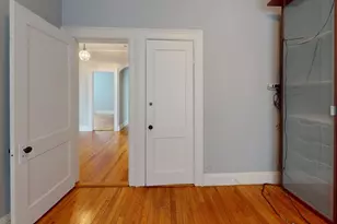 79 Thatcher St, Brookline, MA 02446 - Photo 3