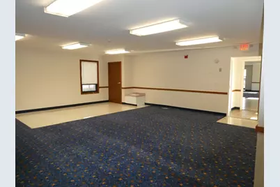 445 Faunce Corner Rd, Dartmouth, MA 02747 - Photo 7