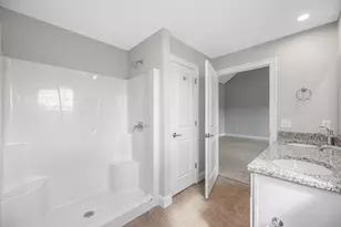 19 Louis Farm Rd, Dracut, MA 01826 - Photo 25