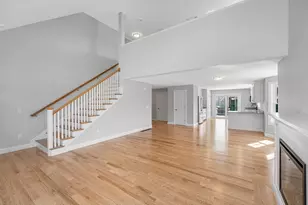 19 Louis Farm Rd, Dracut, MA 01826 - Photo 5