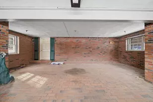 105 Edgewater Rd, Agawam, MA 01001 - Photo 37