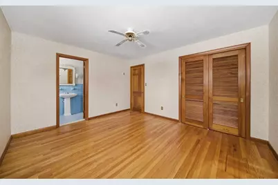 105 Edgewater Rd, Agawam, MA 01001 - Photo 17