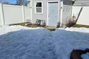 22 Apple Creek Ln, Fall River, MA 02720 - Photo 3