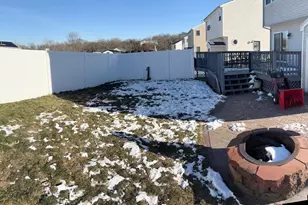 22 Apple Creek Ln, Fall River, MA 02720 - Photo 7