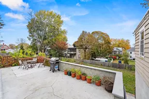 15 Phelps St, Salem, MA 01970 - Photo 35