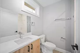 86 Blossom St, Chelsea, MA 02150 - Photo 21