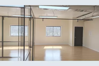 572 Boston Rd #20, Billerica, MA 01821 - Photo 5