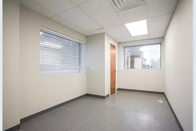 733 Memorial Ave, West Springfield, MA 01089 - Photo 25