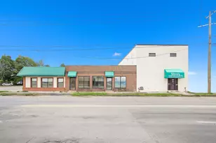 733 Memorial Ave, West Springfield, MA 01089 - Photo 1