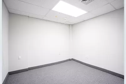 733 Memorial Ave, West Springfield, MA 01089 - Photo 17