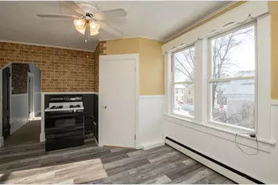 34 Chase St, Beverly, MA 01915 - Photo 11