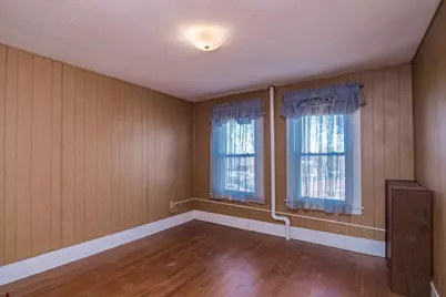 31 Greenwich St, Ludlow, MA 01056 - Photo 21