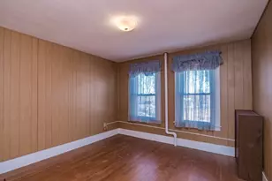 31 Greenwich St, Ludlow, MA 01056 - Photo 21