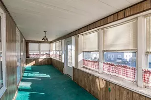 31 Greenwich St, Ludlow, MA 01056 - Photo 25