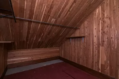 31 Greenwich St, Ludlow, MA 01056 - Photo 23