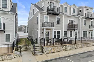 25 Howland St, Plymouth, MA 02360 - Photo 33