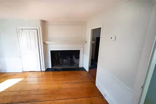 31 Mugford St, Marblehead, MA 01945 - Photo 5