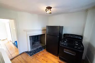 31 Mugford St, Marblehead, MA 01945 - Photo 7