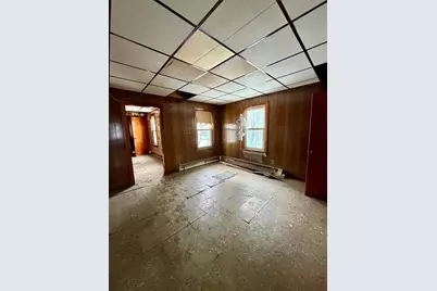 4-10 Glover Ct, Boston, MA 02127 - Photo 11