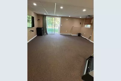 10 Essex St, Douglas, MA 01516 - Photo 31