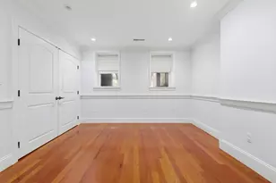 297 K St, Boston, MA 02127 - Photo 17