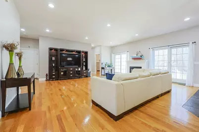 40 Sycamore Ln, Westport, MA 02790 - Photo 9