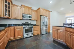40 Sycamore Ln, Westport, MA 02790 - Photo 13