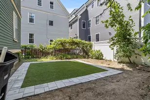 57 Hawthorne St, Somerville, MA 02144 - Photo 23