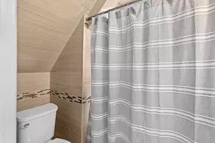 201 Adams St, Dedham, MA 02026 - Photo 15