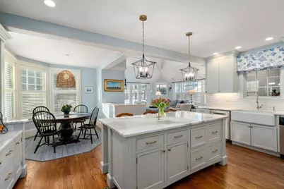 29 Abbott Road, Wellesley, MA 02481 - Photo 5