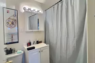 1039 Commonwealth Ave, Boston, MA 02215 - Photo 7