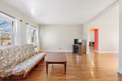 130 Boylston St #3, Newton, MA 02467 - Photo 9