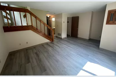 89 Wilson St #7, Marlborough, MA 01752 - Photo 3