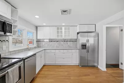 52 Falmouth Rd, Chicopee, MA 01020 - Photo 9