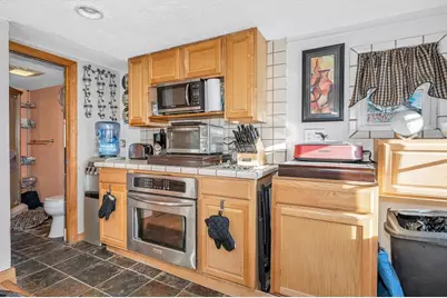 10 Pond St, Lynn, MA 01904 - Photo 7