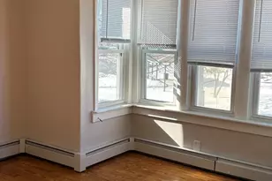 32 Quequechan St, Fall River, MA 02723 - Photo 9