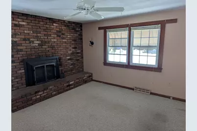 101 Smith Ave, East Longmeadow, MA 01028 - Photo 9