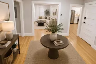 33 Oak St, Boston, MA 02136 - Photo 5