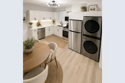 33 Oak St, Boston, MA 02136 - Photo 3