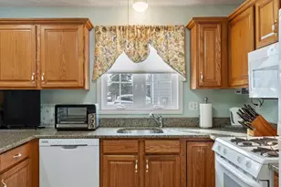 26 Ironwood Ln, Tewksbury, MA 01876 - Photo 13