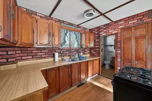 28 Cottage St, Taunton, MA 02780 - Photo 7