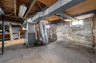 28 Cottage St, Taunton, MA 02780 - Photo 25